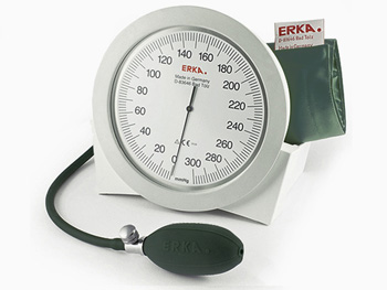 ? ERKA VARIO ANEROIDNÝ TONOMETER - desk