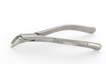 EXTRACTING FORCEPS - lower fig.151